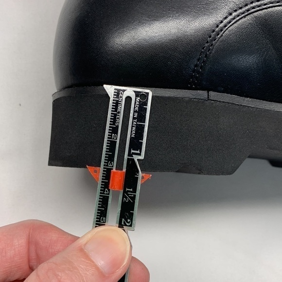 LL Bean Ankle Leather Boots with Zipper Black Size 6.5 - Picture 8 of 15